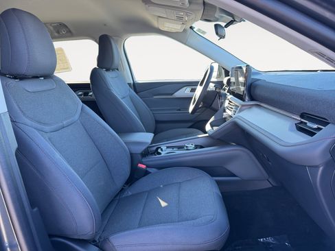 New 2026 Ford Explorer Active image 17