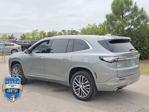New 2026 Buick Enclave Avenir w/ Super Cruise Package FWD image 3