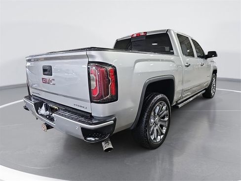 Used 2018 GMC Sierra 1500 Denali w/ Denali Ultimate Package image 3
