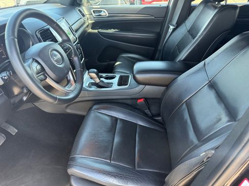 Used 2019 Jeep Grand Cherokee Limited w/ Luxury Group II RWD image 11