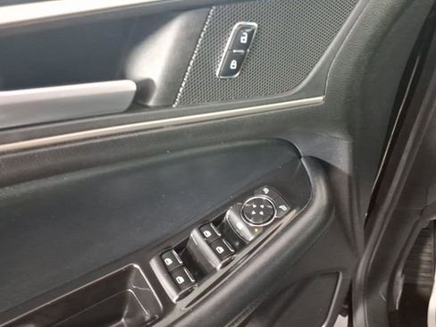 Used 2018 Ford Edge SEL w/ Equipment Group 201A AWD/4WD image 14