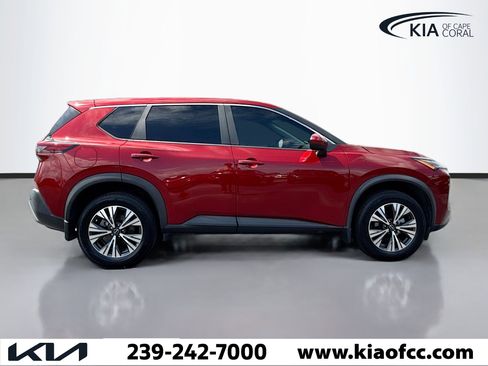 Used 2023 Nissan Rogue SV image 6