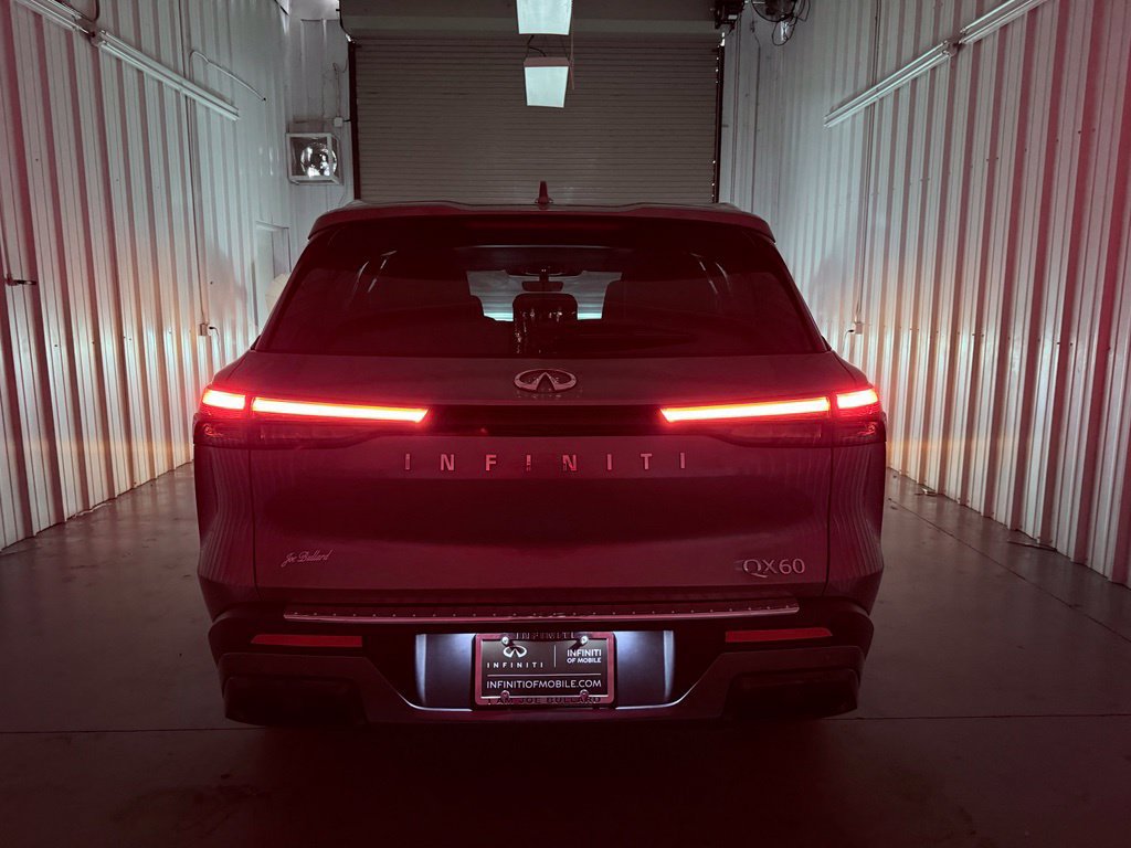 Certified 2024 INFINITI QX60 Luxe w/ Cargo Package FWD image 10