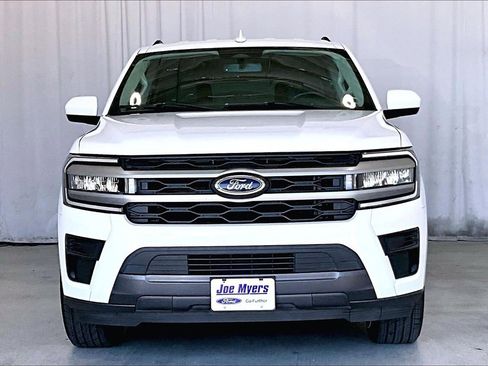 Certified 2023 Ford Expedition XLT image 2