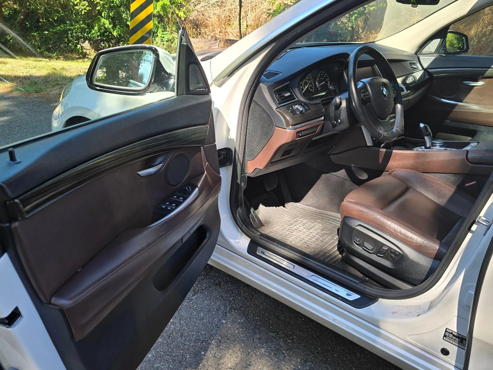 Used 2015 BMW 535i Gran Turismo xDrive AWD/4WD image 20