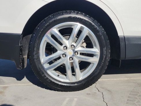 Certified 2018 Chevrolet Equinox Premier image 18