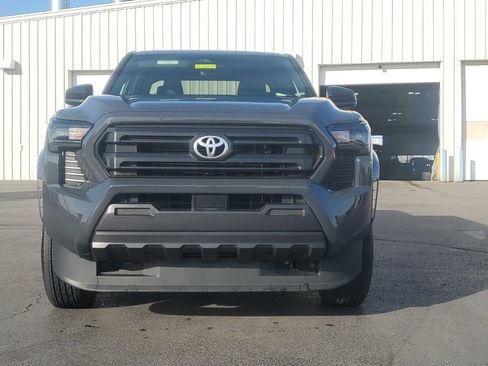 Used 2024 Toyota Tacoma SR image 2
