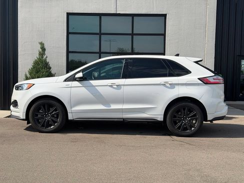 Used 2024 Ford Edge ST-Line AWD/4WD image 2