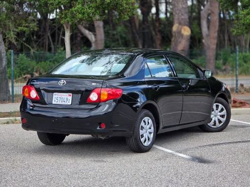 Used 2010 Toyota Corolla image 12