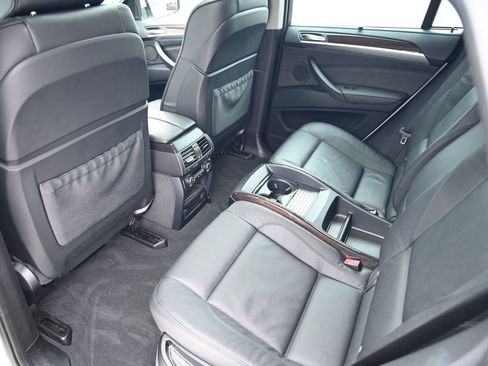Used 2013 BMW X6 xDrive50i image 40