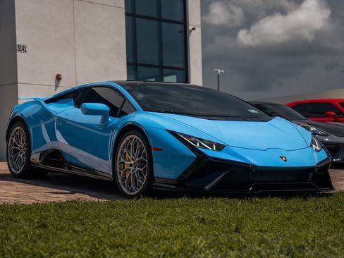 Used 2023 Lamborghini Huracan Tecnica RWD image 7