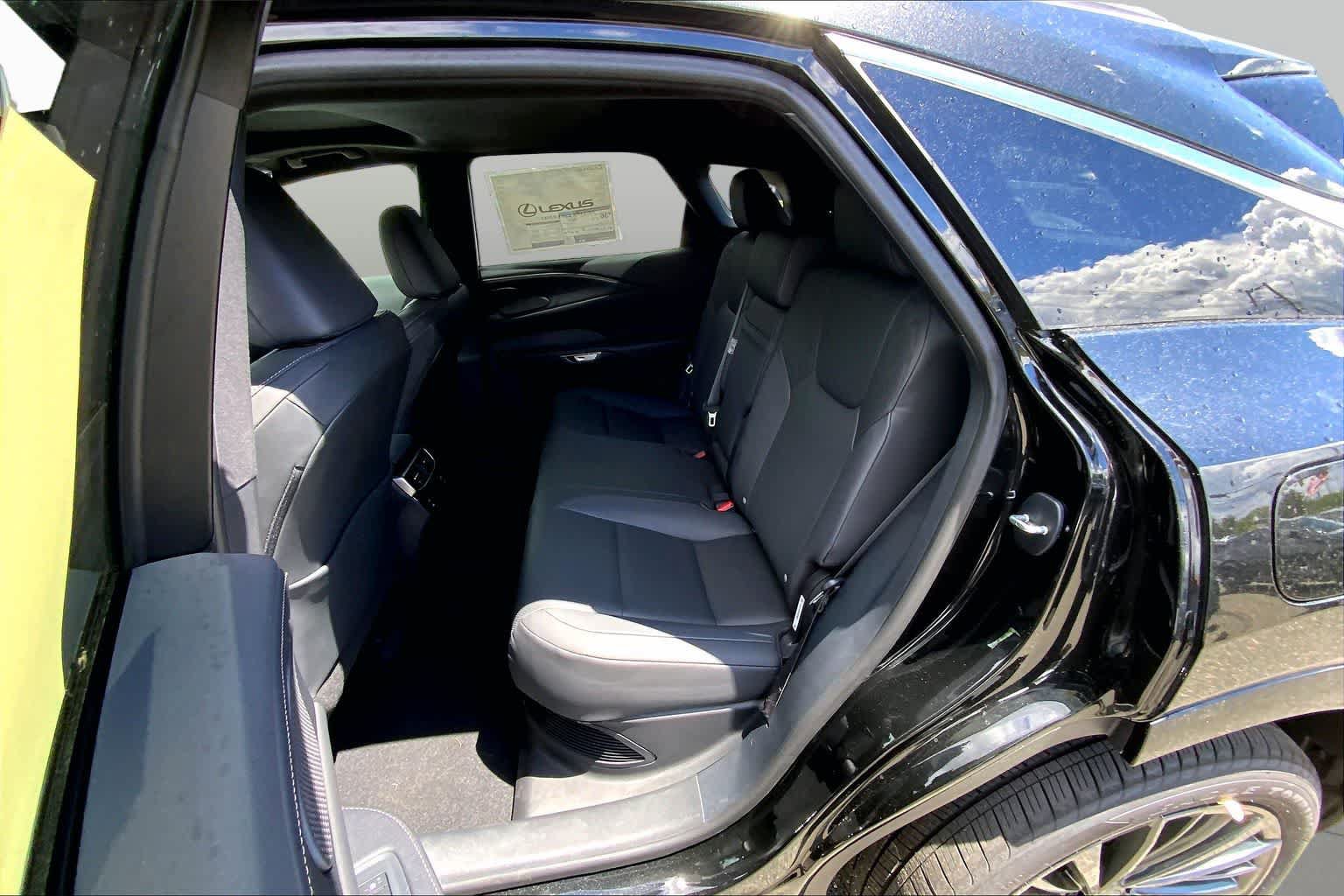 New 2026 Lexus RX 350h AWD/4WD image 21
