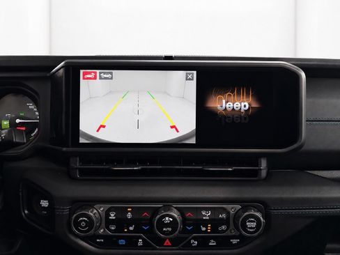 Used 2024 Jeep Wrangler High Altitude AWD/4WD image 36