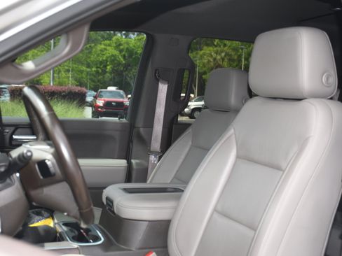 Used 2019 GMC Sierra 1500 SLT w/ SLT Premium Plus Package RWD image 12