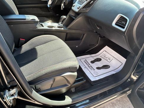 Used 2016 Chevrolet Equinox LT image 12