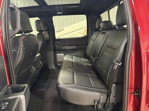 Used 2025 Ford F150 Lariat image 31
