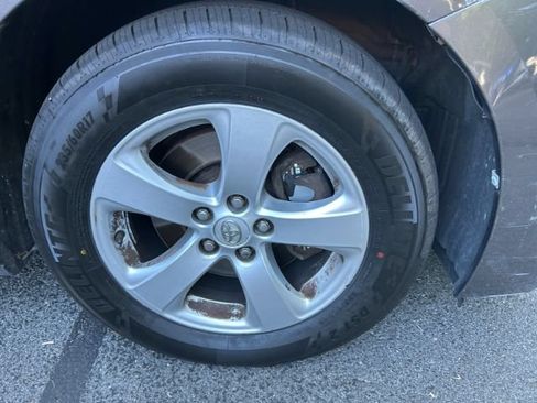 Used 2013 Toyota Sienna L w/ Towing Pkg FWD image 28