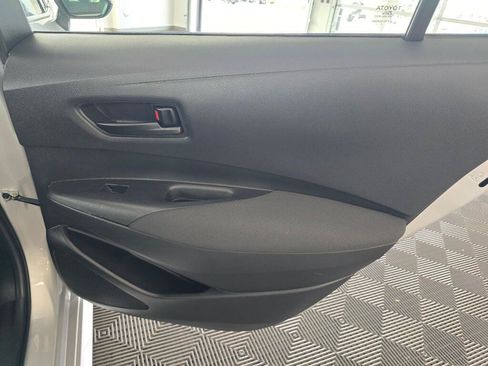 Used 2024 Toyota Corolla LE FWD image 38