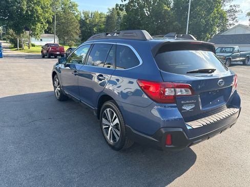 Used 2019 Subaru Outback 2.5i Limited AWD/4WD image 5