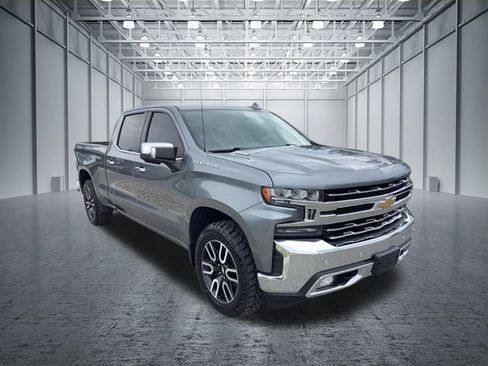 Used 2020 Chevrolet Silverado 1500 LTZ w/ LTZ Convenience Package AWD/4WD image 3