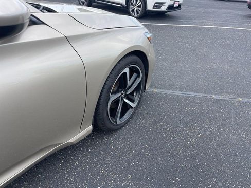 Used 2019 Honda Accord LX image 5