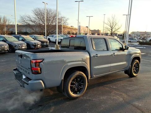 New 2026 Nissan Frontier SV image 3