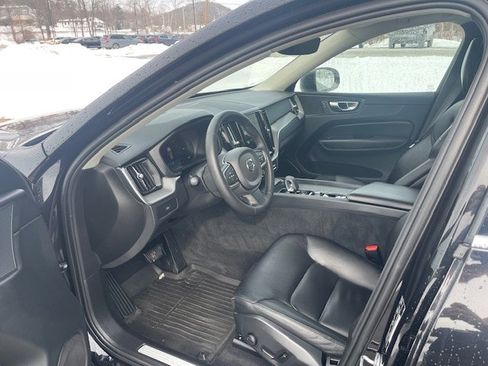 Used 2023 Volvo XC60 B5 Core w/ Climate Package image 7