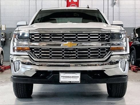 Used 2018 Chevrolet Silverado 1500 LT w/ LT Fleet Convenience Package image 2