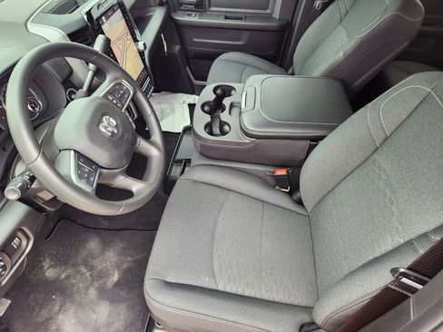 New 2026 RAM 2500 Tradesman AWD/4WD image 9