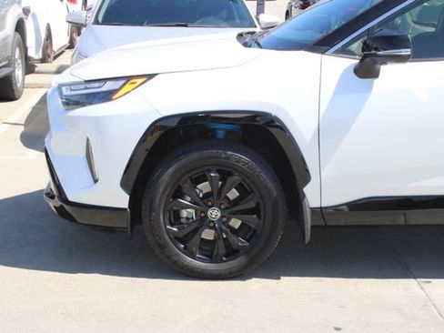 Used 2024 Toyota RAV4 XSE w/ Advanced Technology Package AWD/4WD image 4