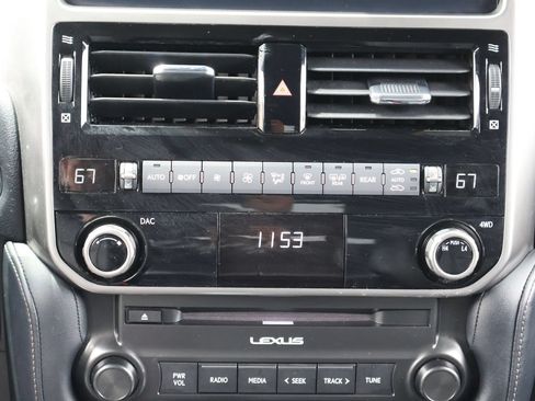 Used 2023 Lexus GX 460 Premium w/ Premium Plus Package AWD/4WD image 16