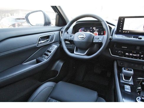 New 2026 Nissan Rogue Platinum w/ Platinum Premium Package image 8