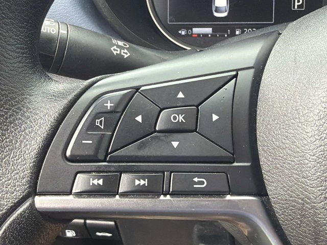 Used 2024 Nissan Versa SV FWD image 22