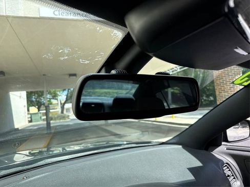 Used 2015 Dodge Charger SE w/ Sport Appearance Group RWD image 16