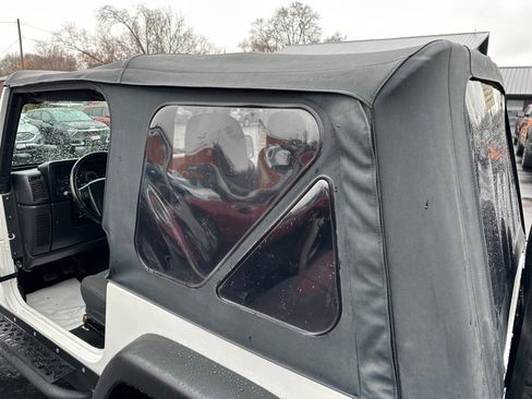 Used 2006 Jeep Wrangler X w/ Tire & Wheel Group (Ecco) image 30