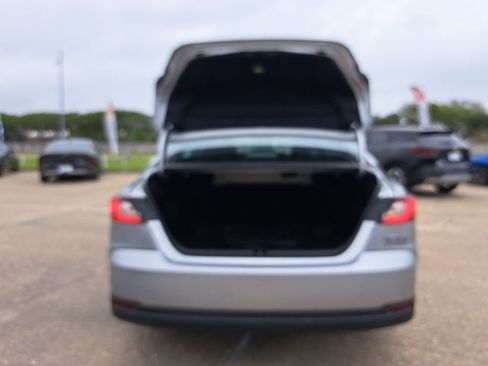 Used 2025 Toyota Camry LE image 25