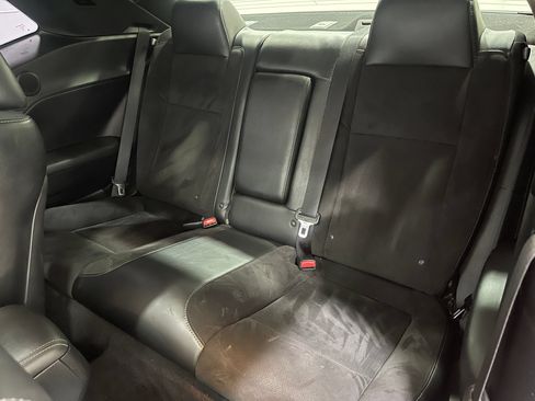 Used 2018 Dodge Challenger R/T Scat Pack RWD image 29