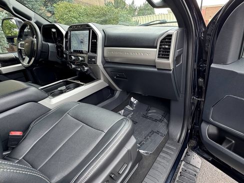 Used 2022 Ford F250 Lariat w/ Lariat Ultimate Package AWD/4WD image 36