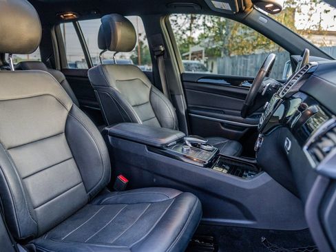 Used 2018 Mercedes-Benz GLS 550 4MATIC image 31