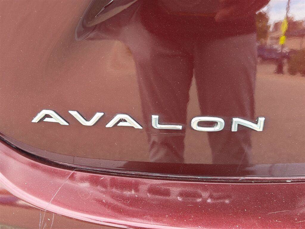 Used 2016 Toyota Avalon Limited w/ Toyota Safety Sense Package FWD image 14