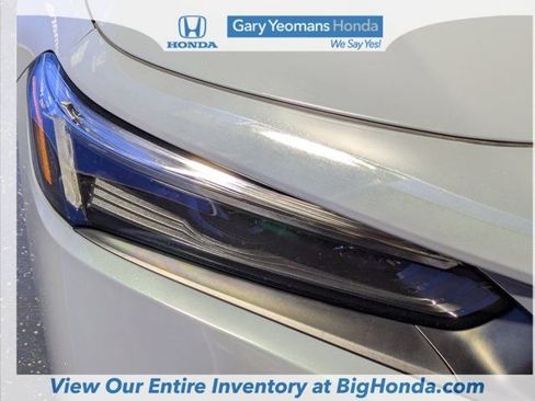 Used 2023 Honda Civic Sport image 13