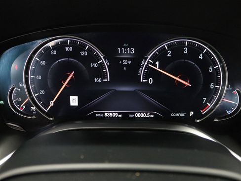 Used 2019 BMW 750i xDrive w/ Executive Package image 24