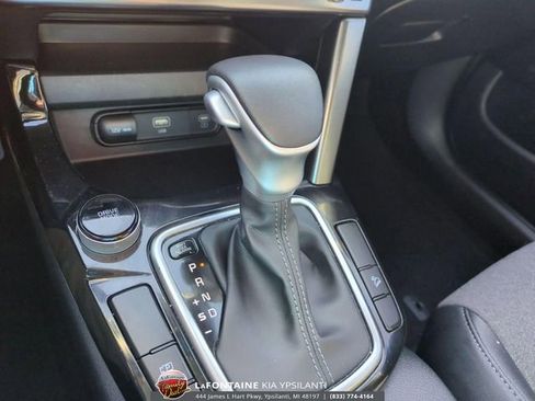 Used 2025 Kia Seltos S image 14