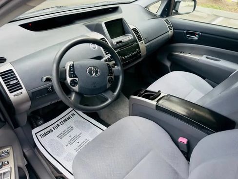 Used 2007 Toyota Prius w/ Pkg 3 FWD image 9