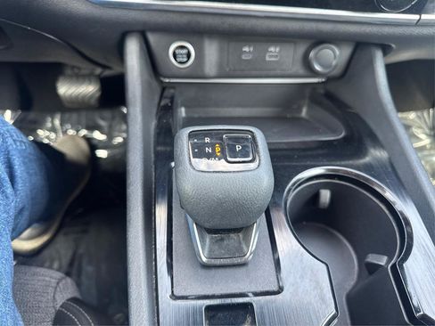 Used 2021 Nissan Rogue S AWD/4WD image 21