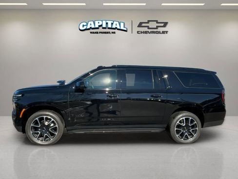 Used 2026 Chevrolet Suburban RST w/ Comfort Package image 2