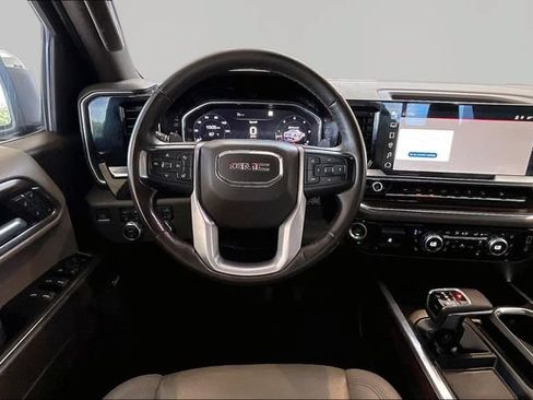 Used 2023 GMC Sierra 1500 SLT AWD/4WD image 8