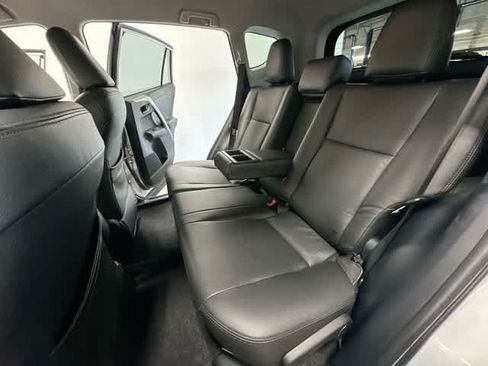 Used 2014 Toyota RAV4 LE AWD/4WD image 16