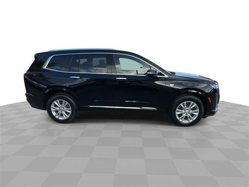 Certified 2023 Cadillac XT6 Luxury image 17