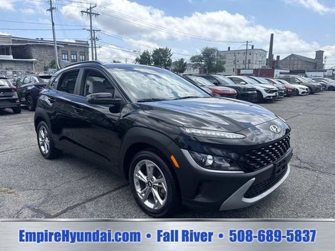 Used 2023 Hyundai Kona SEL AWD/4WD image 2